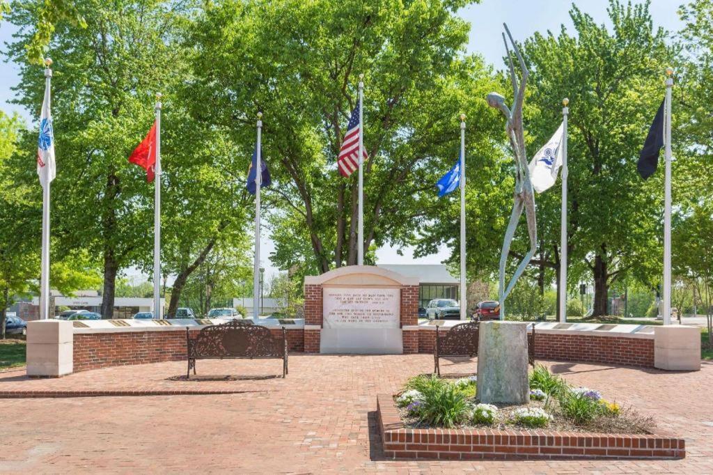 Clarion Pointe - Greensboro Coliseum Area Exterior foto
